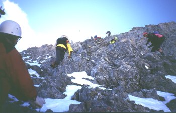 Steiler Abstieg vom Dawinkopf
